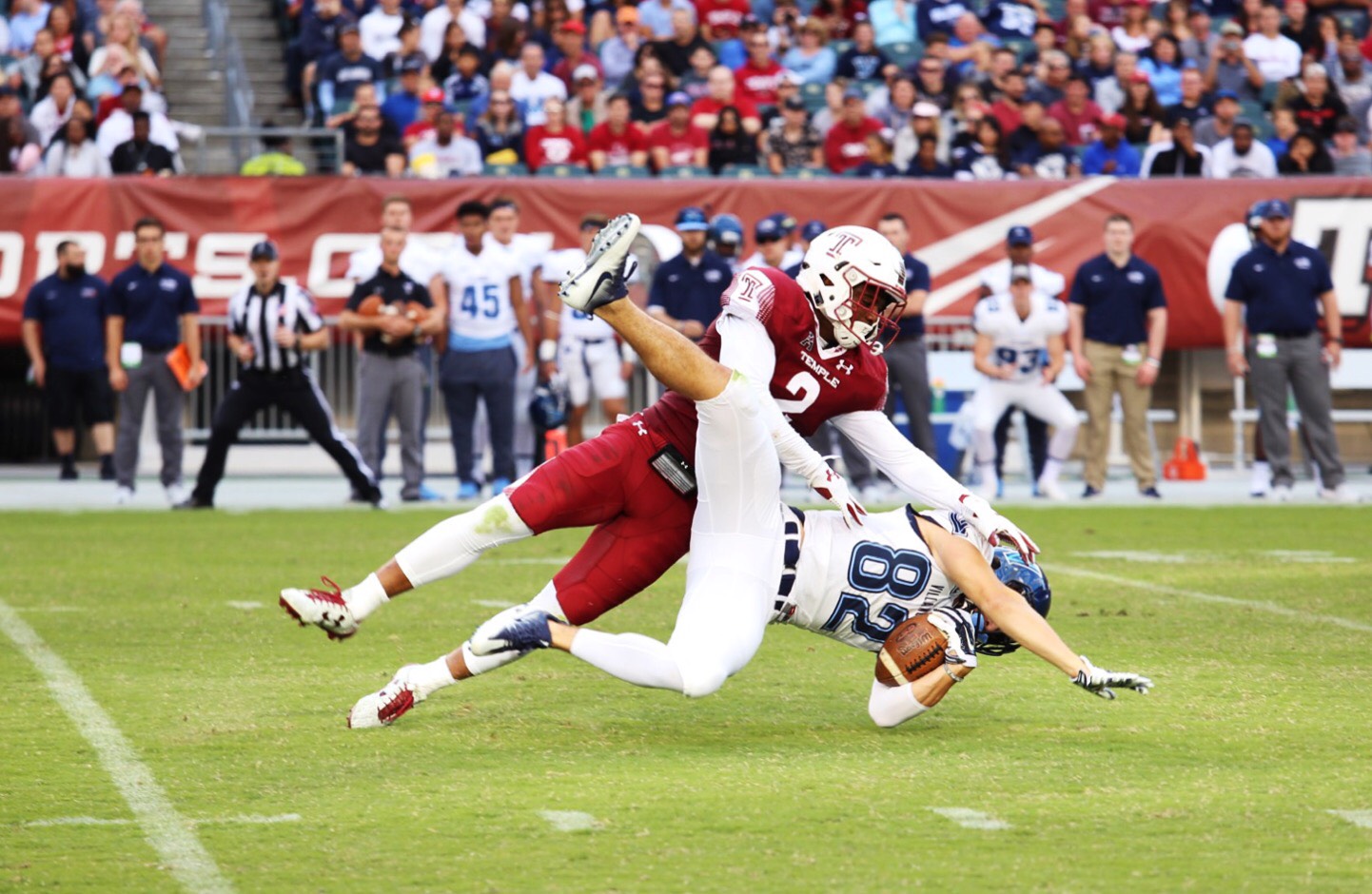 Defense enters homecoming football game ‘more confident’ | The Temple News